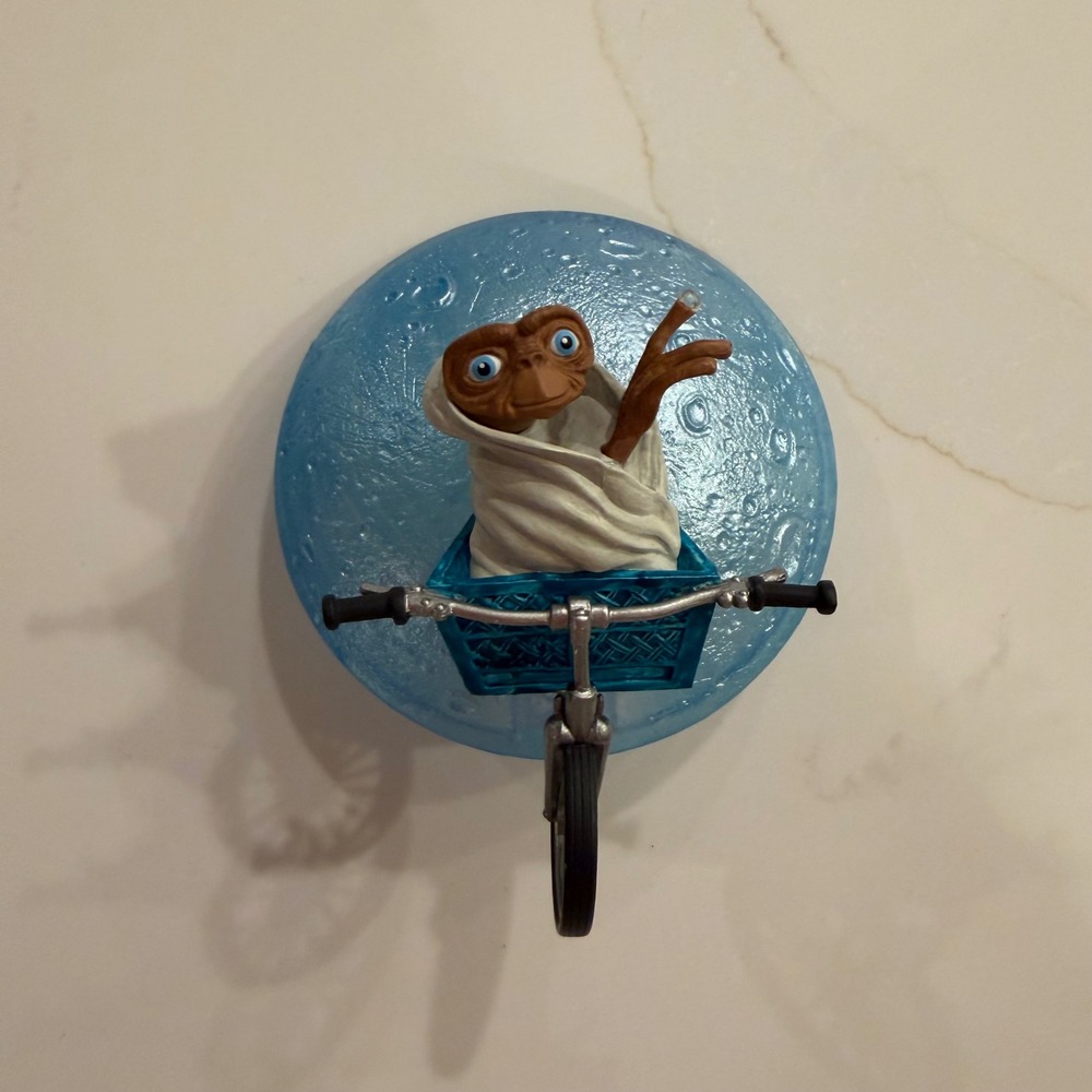 Hallmark 2002 ET The Extra Terrestrial 20th Anniversary Moon Bicycle Ornament